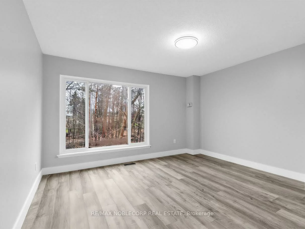 59, Scott, Letitia Heights, Barrie