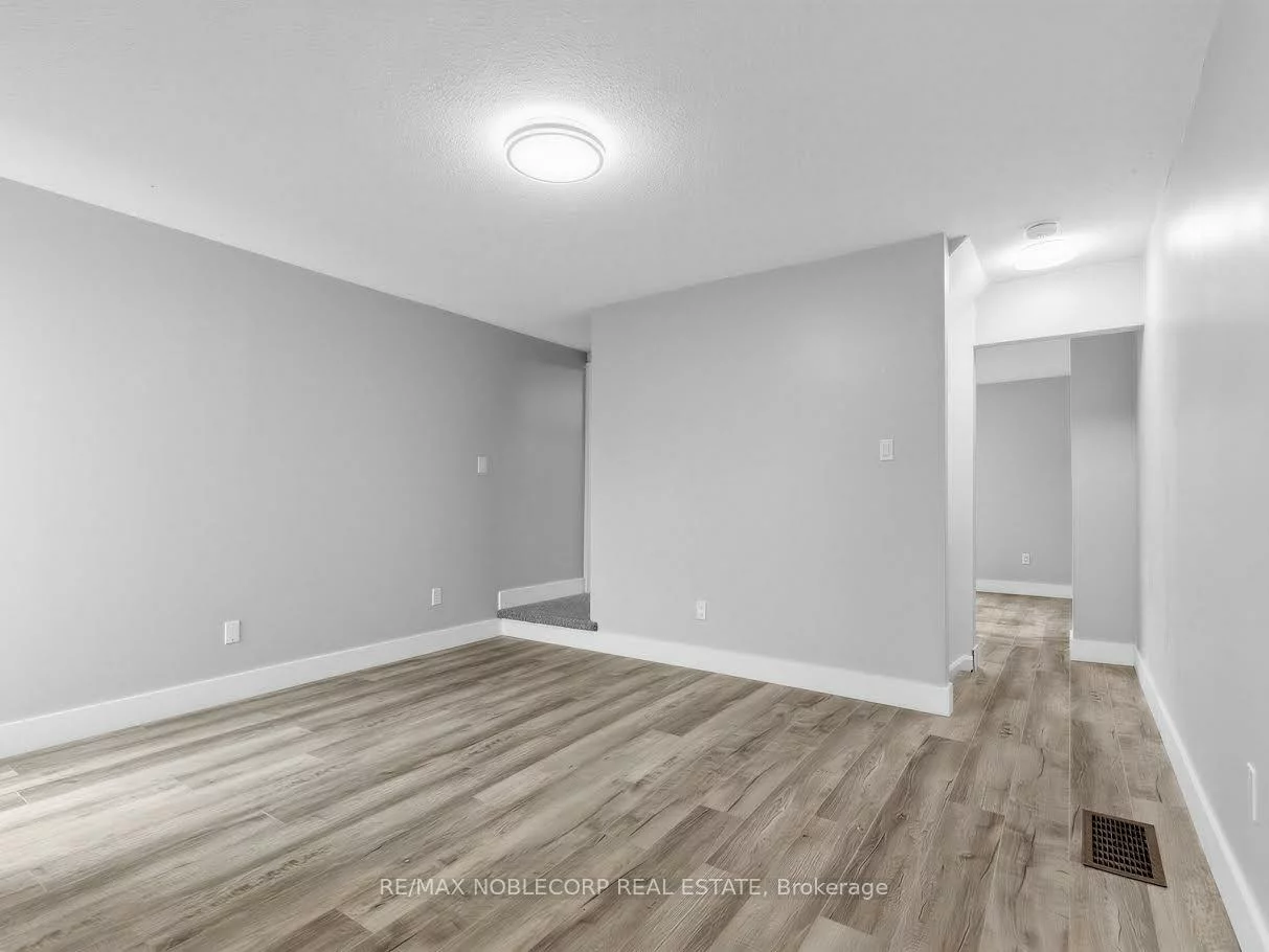 59, Scott, Letitia Heights, Barrie