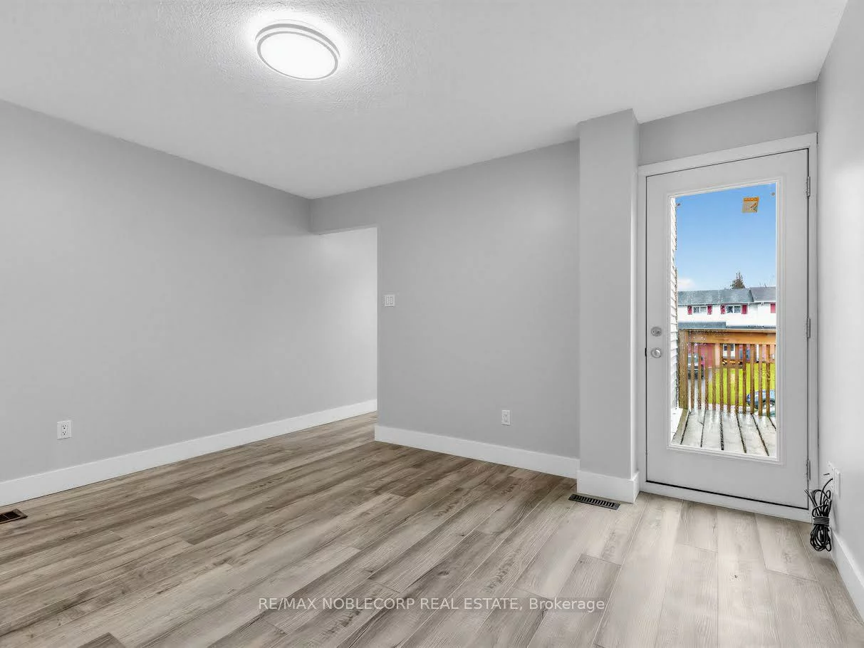 59, Scott, Letitia Heights, Barrie