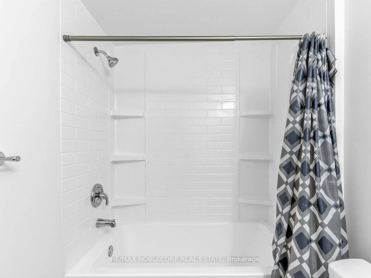 59, Scott, Letitia Heights, Barrie