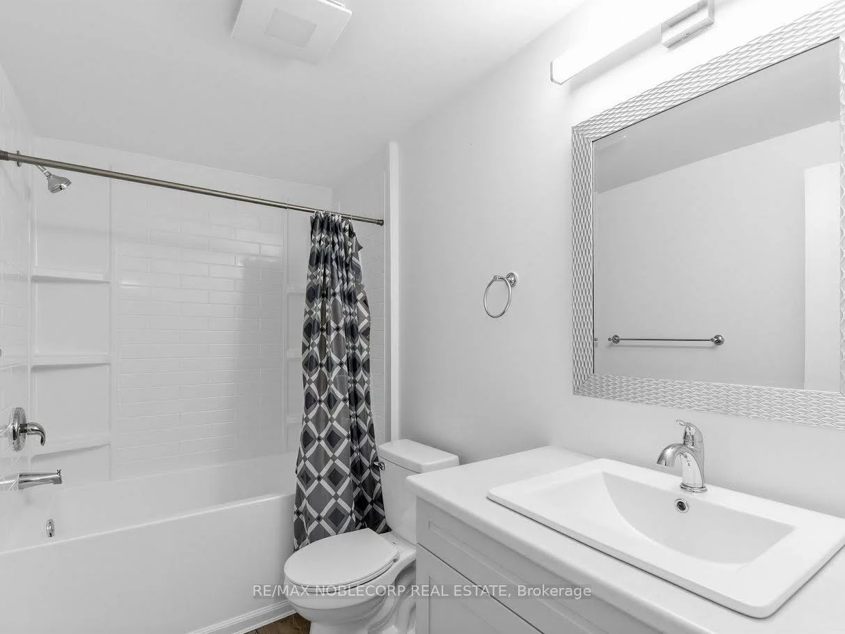59, Scott, Letitia Heights, Barrie