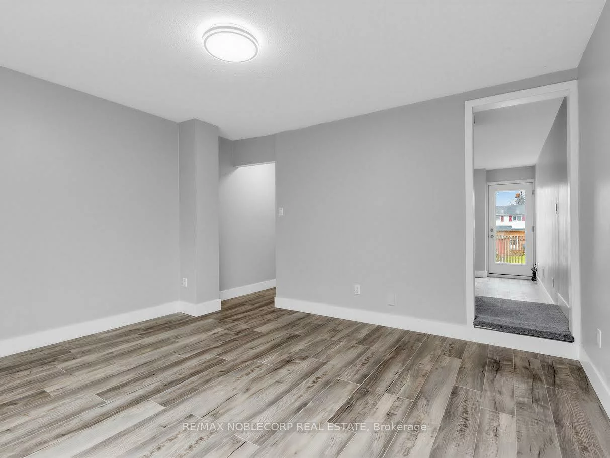59, Scott, Letitia Heights, Barrie