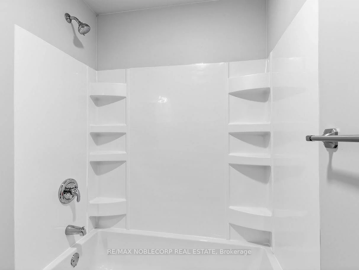 59, Scott, Letitia Heights, Barrie