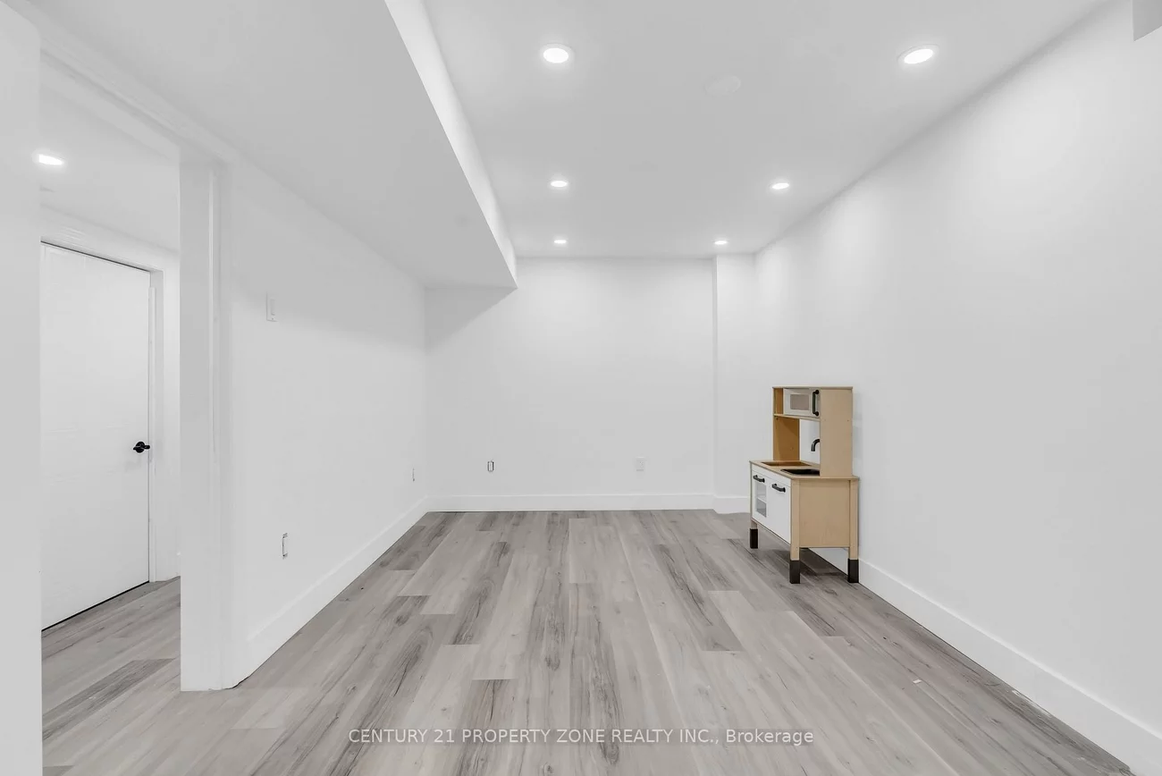 188, Cardinal, Cundles East, Barrie