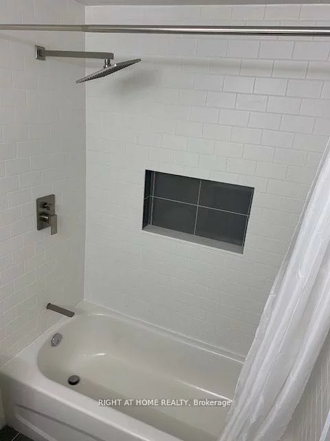 362, Dunsmore, Georgian Drive, Barrie