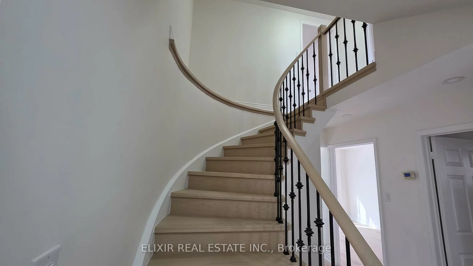 41, BLAIR, Grove East, Barrie