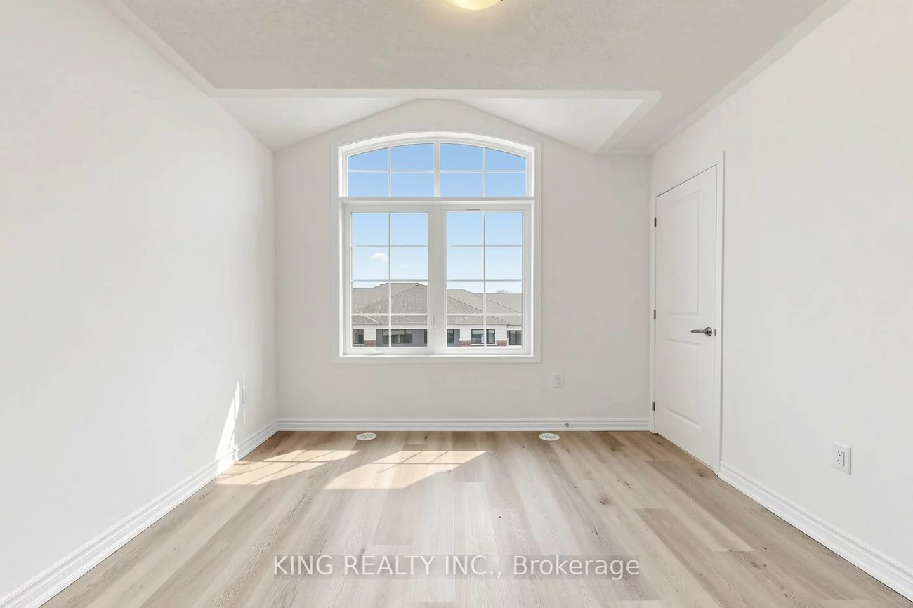 106, Yorkshire, Rural Barrie Southeast, Barrie