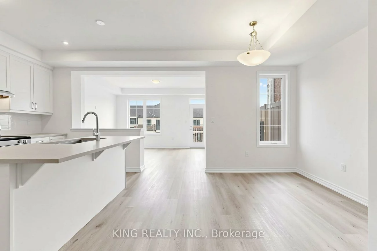 106, Yorkshire, Rural Barrie Southeast, Barrie