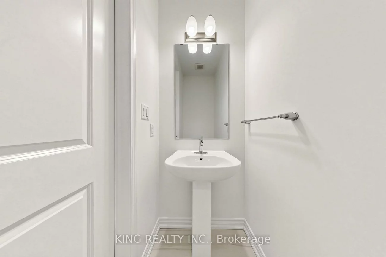 106, Yorkshire, Rural Barrie Southeast, Barrie