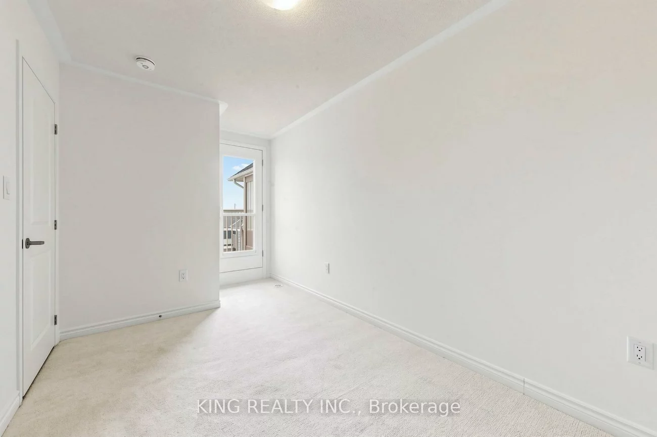 106, Yorkshire, Rural Barrie Southeast, Barrie