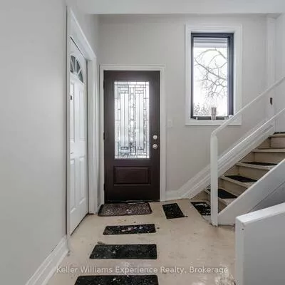 65, Drury, Wellington, Barrie