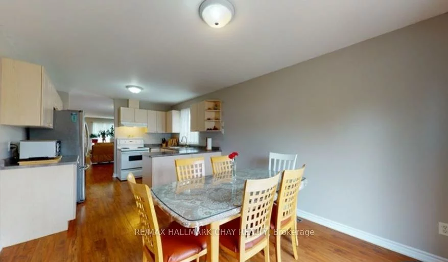 133, Monique, East Bayfield, Barrie