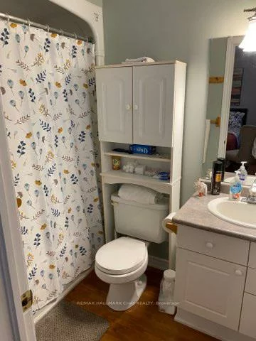 133, Monique, East Bayfield, Barrie