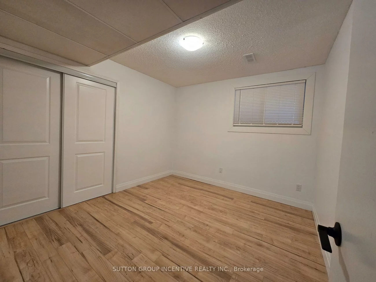 211, Cliff, South Shore, Barrie