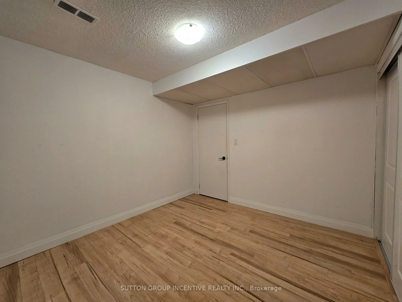 211, Cliff, South Shore, Barrie