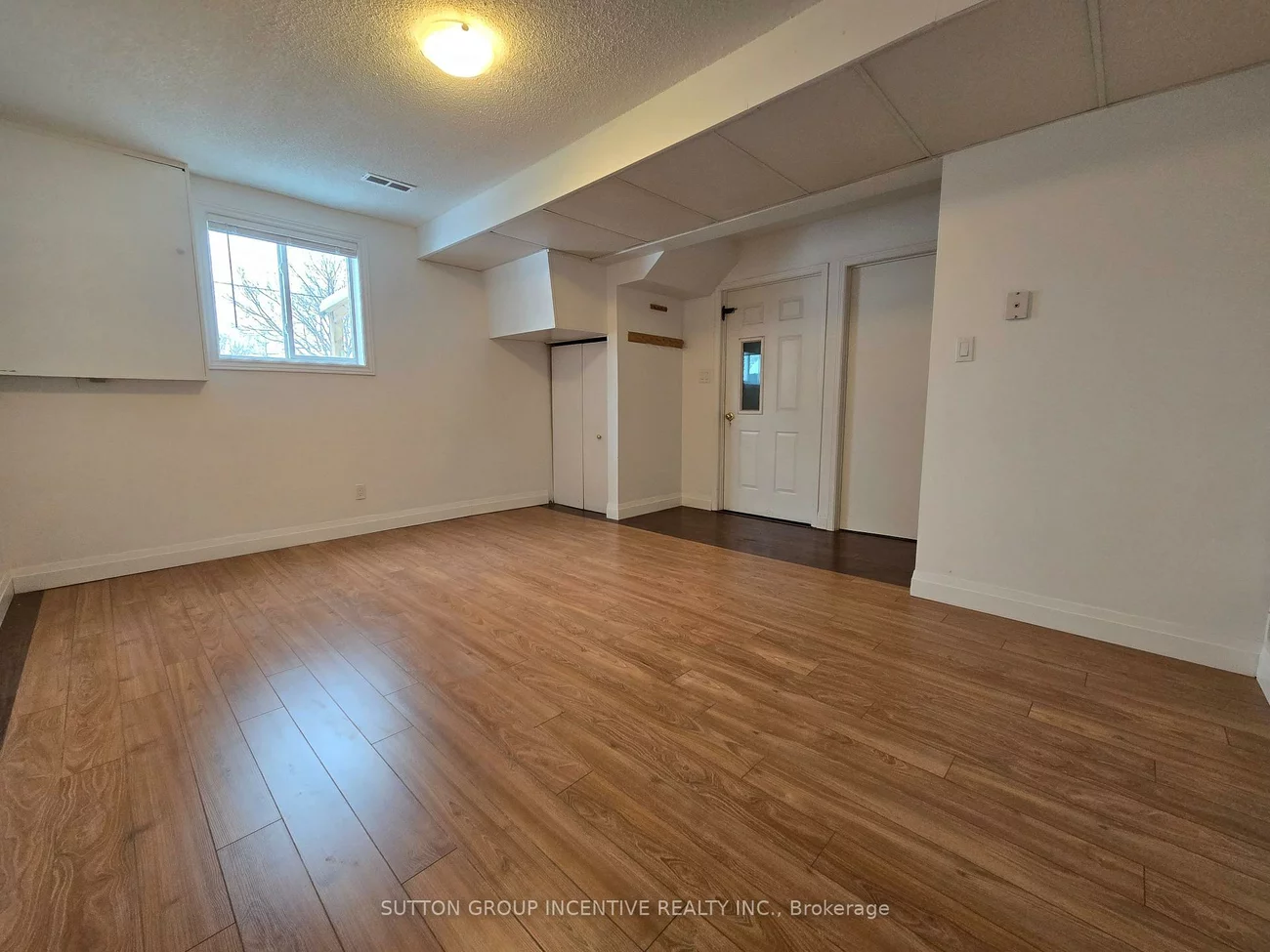 211, Cliff, South Shore, Barrie