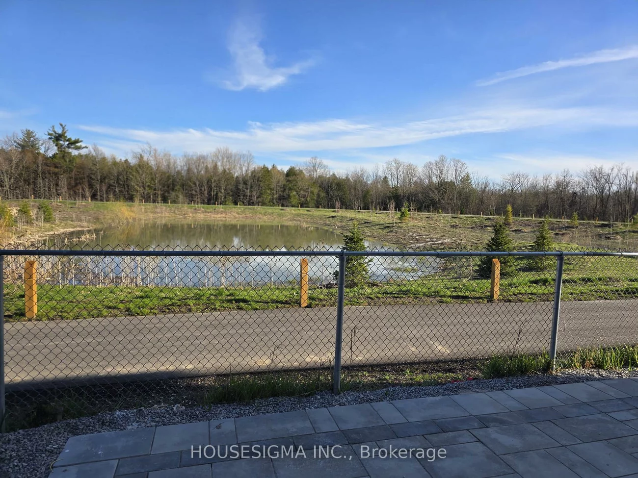 18, Shepherd, Painswick South, Barrie