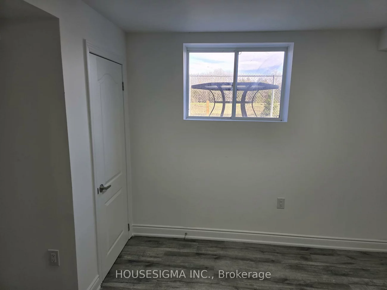 18, Shepherd, Painswick South, Barrie