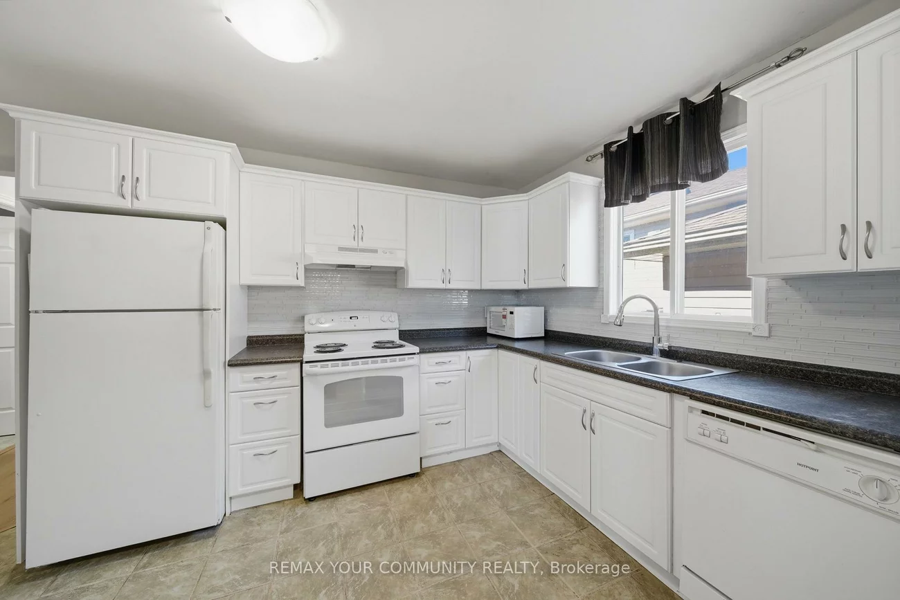 56, McConkey, Allandale Heights, Barrie