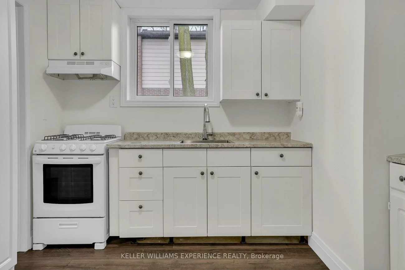 124, Springdale, Cundles East, Barrie