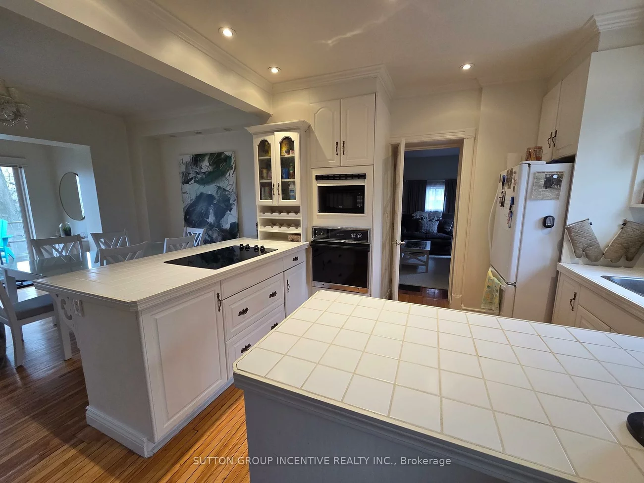 203, Blake, North Shore, Barrie