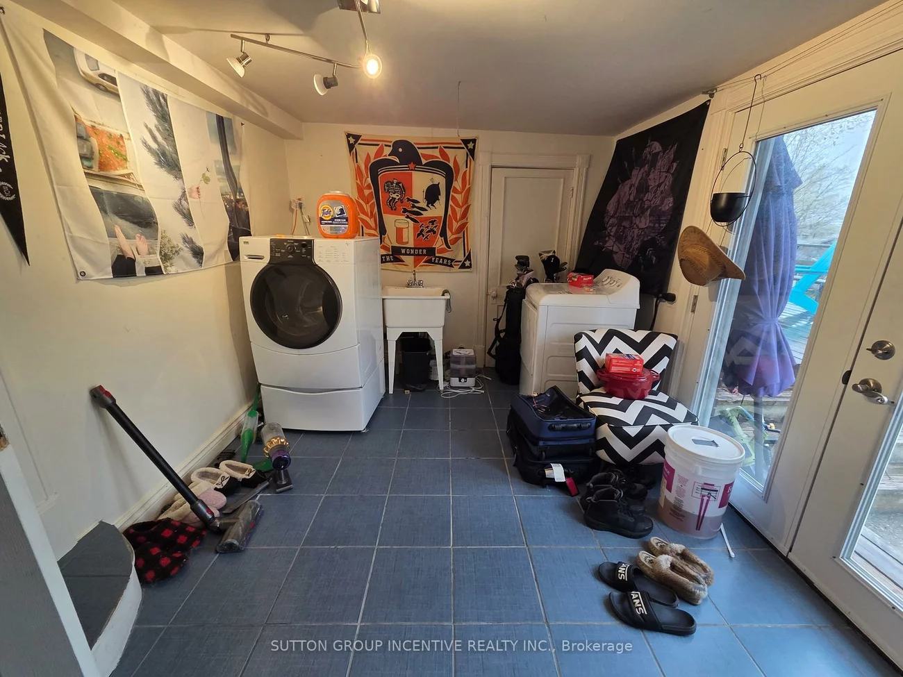 203, Blake, North Shore, Barrie