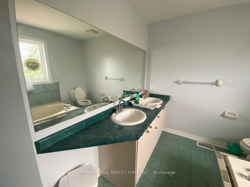 8, CHELTENHAM, Georgian Drive, Barrie