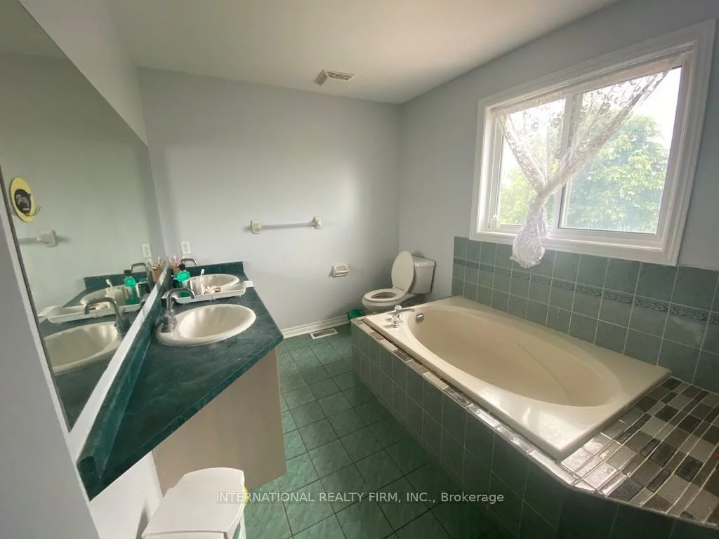 8, CHELTENHAM, Georgian Drive, Barrie