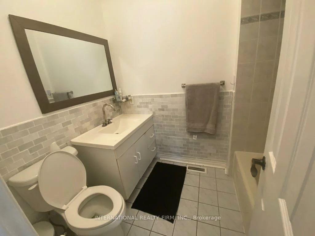 8, CHELTENHAM, Georgian Drive, Barrie