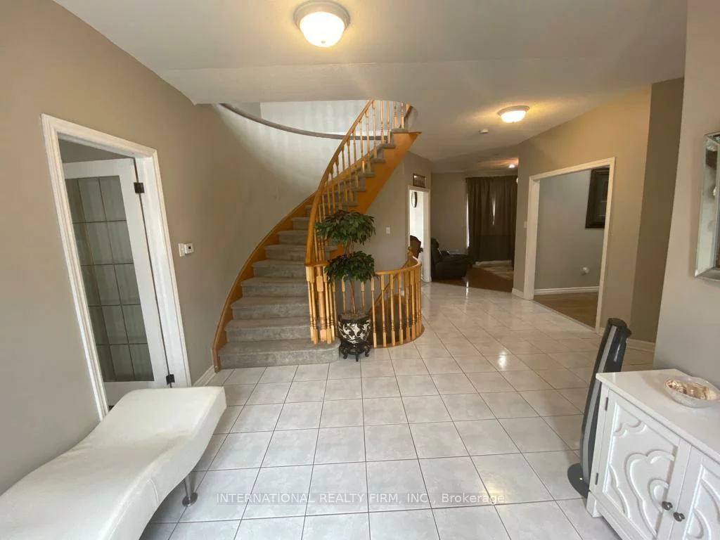8, CHELTENHAM, Georgian Drive, Barrie