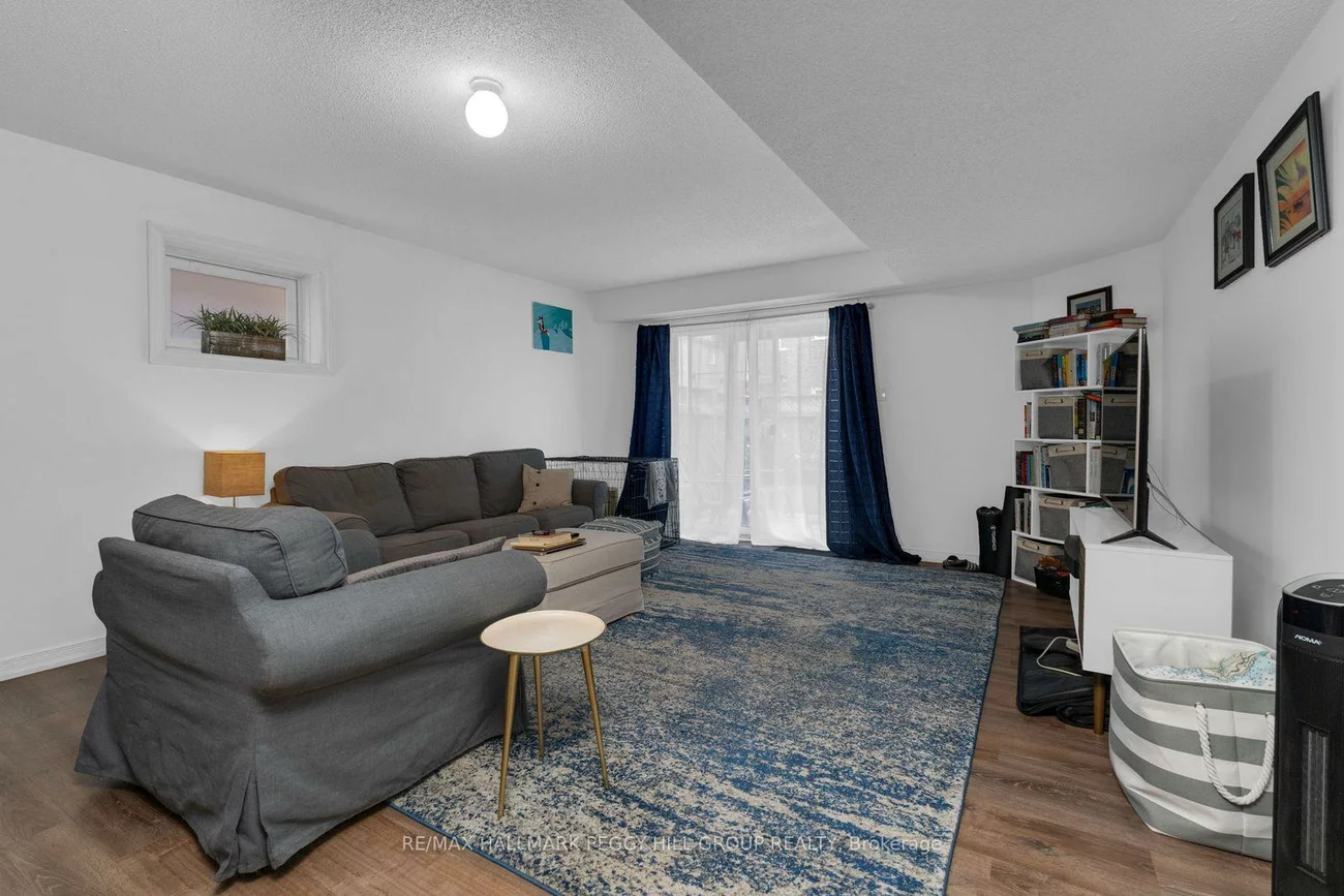 194, Country, Painswick South, Barrie