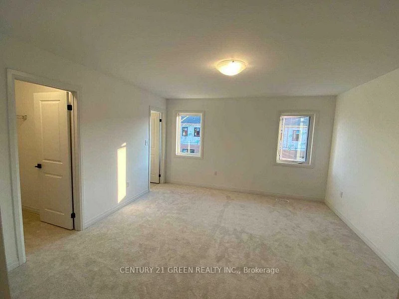 135, Turnberry, Painswick South, Barrie