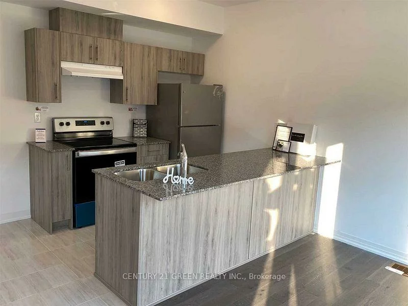 135, Turnberry, Painswick South, Barrie