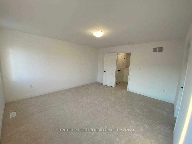 135, Turnberry, Painswick South, Barrie
