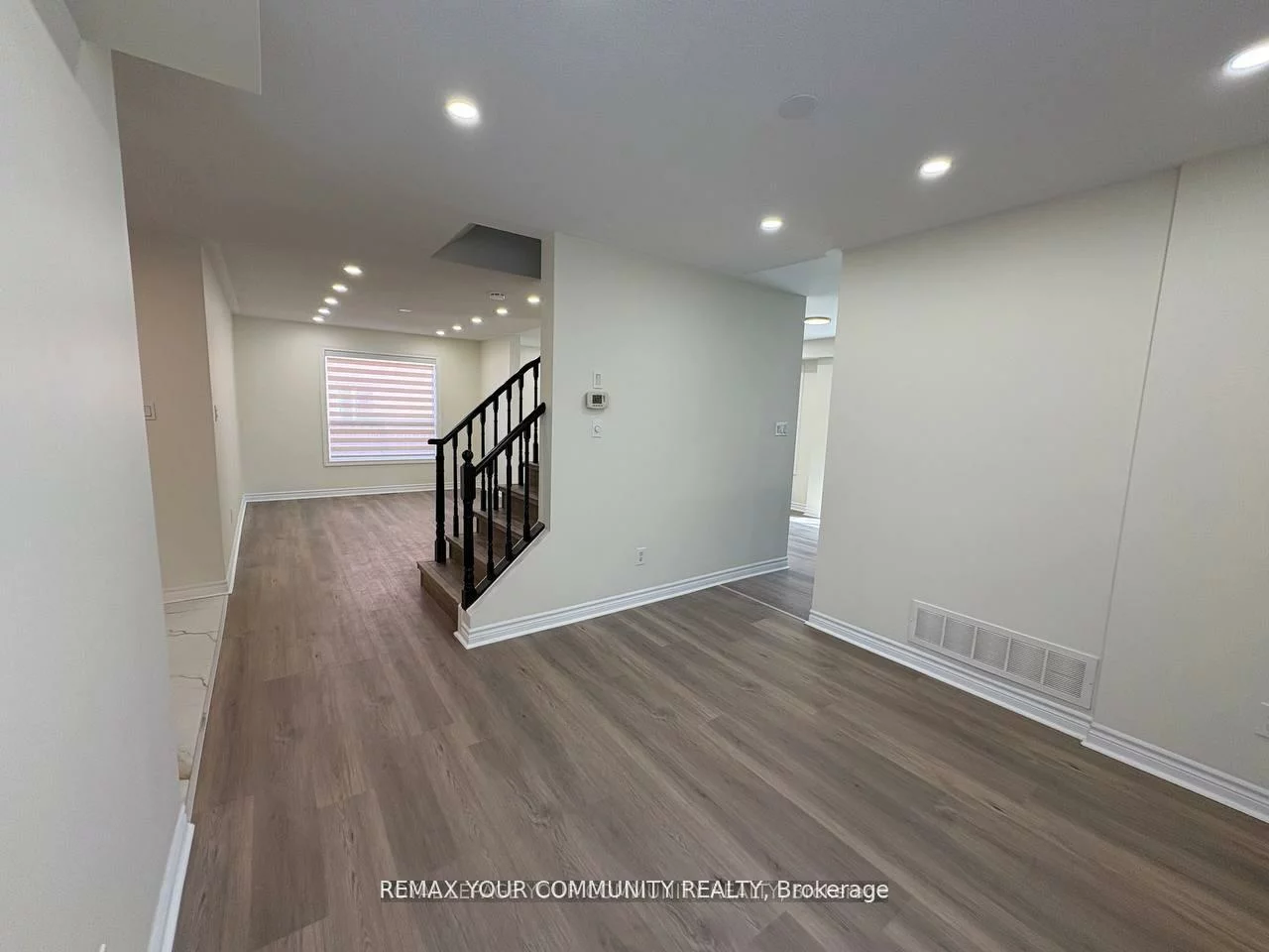 52, Stanley, East Bayfield, Barrie