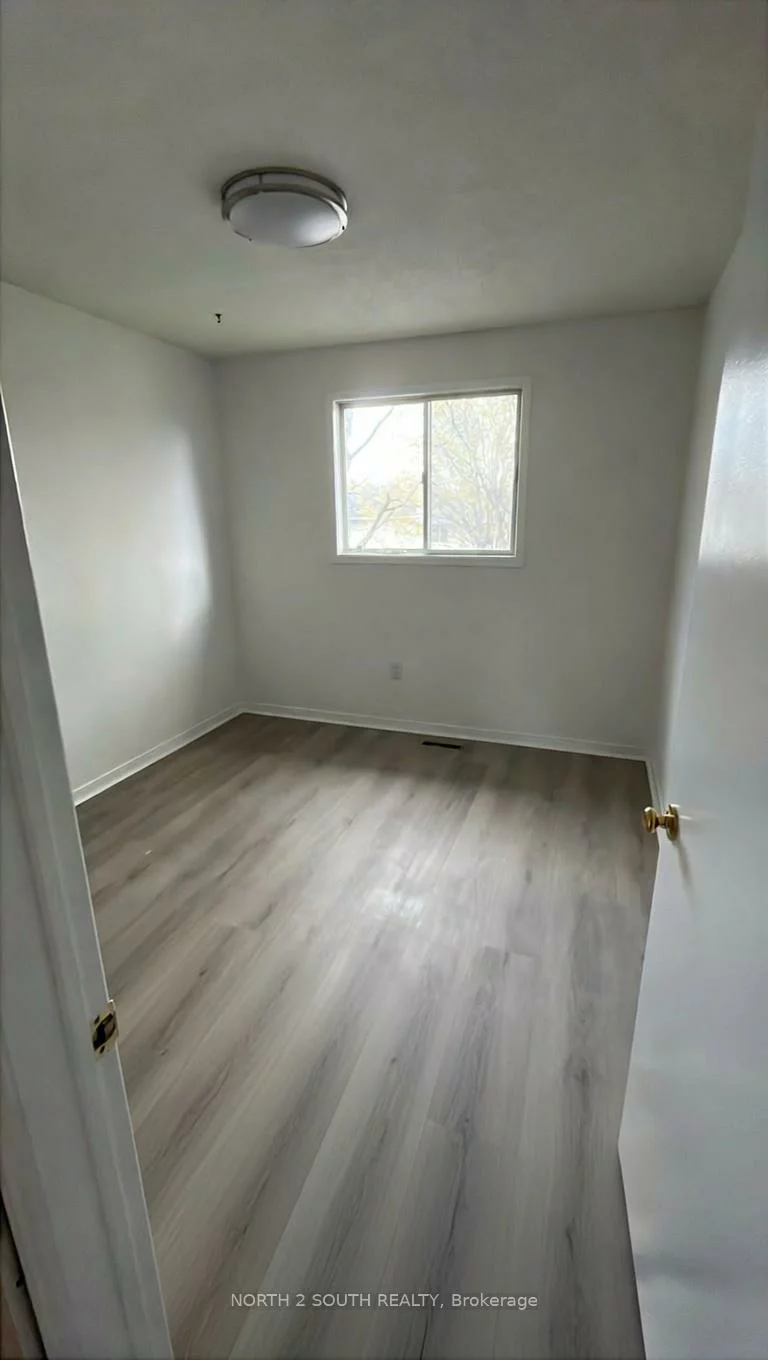 39, Knicely, Painswick North, Barrie