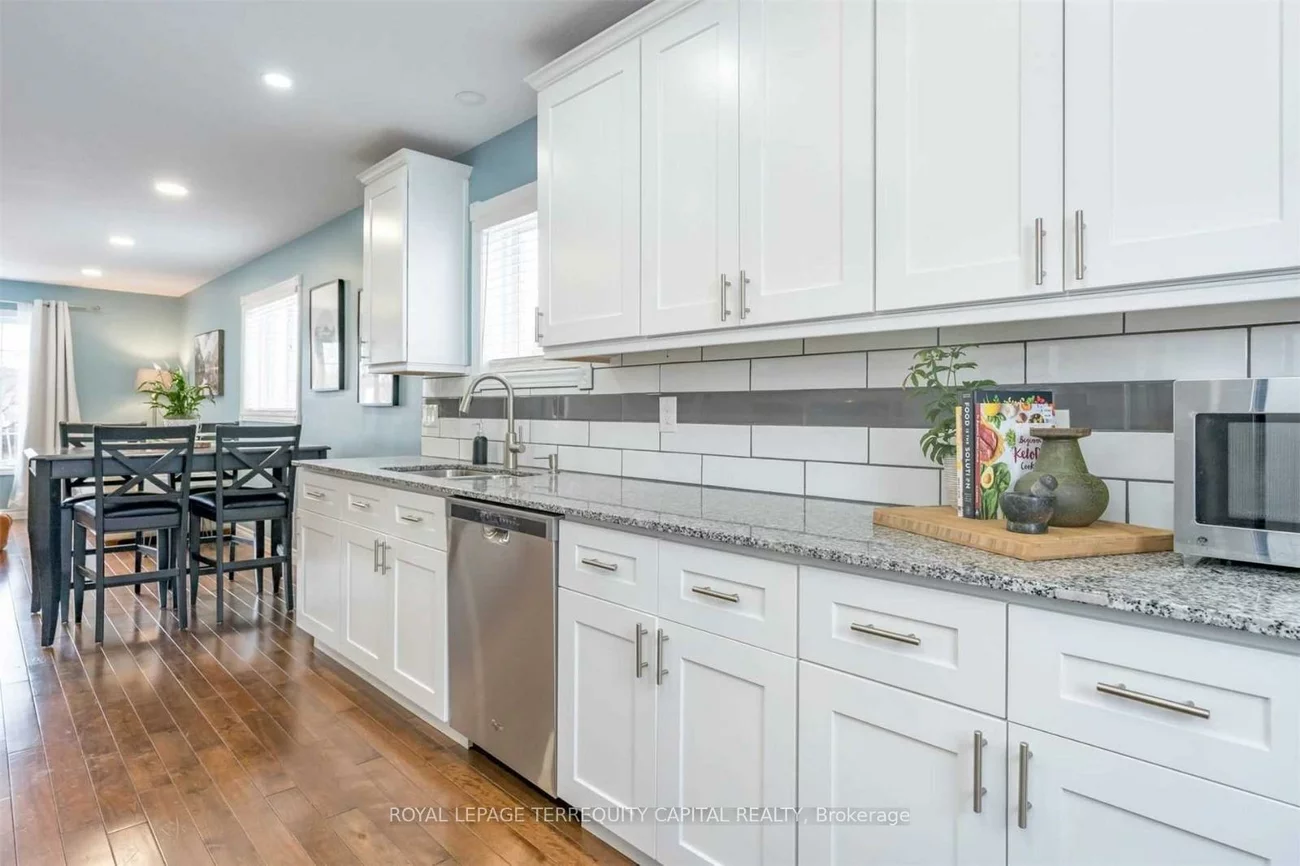 28, Brighton, Georgian Drive, Barrie
