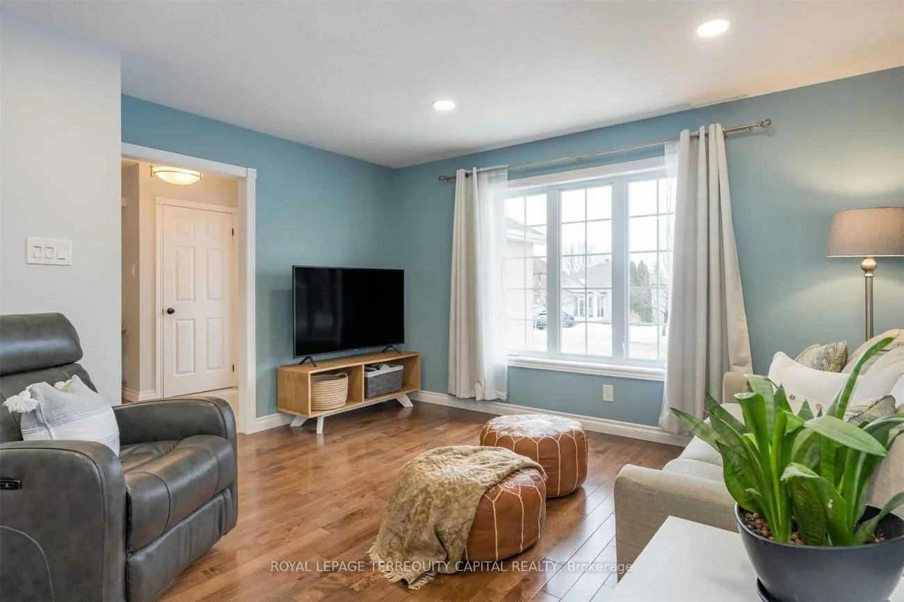 28, Brighton, Georgian Drive, Barrie