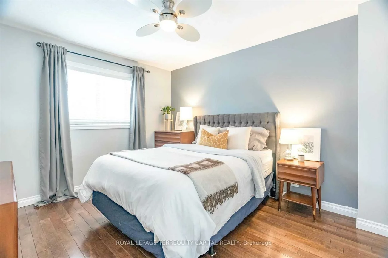 28, Brighton, Georgian Drive, Barrie
