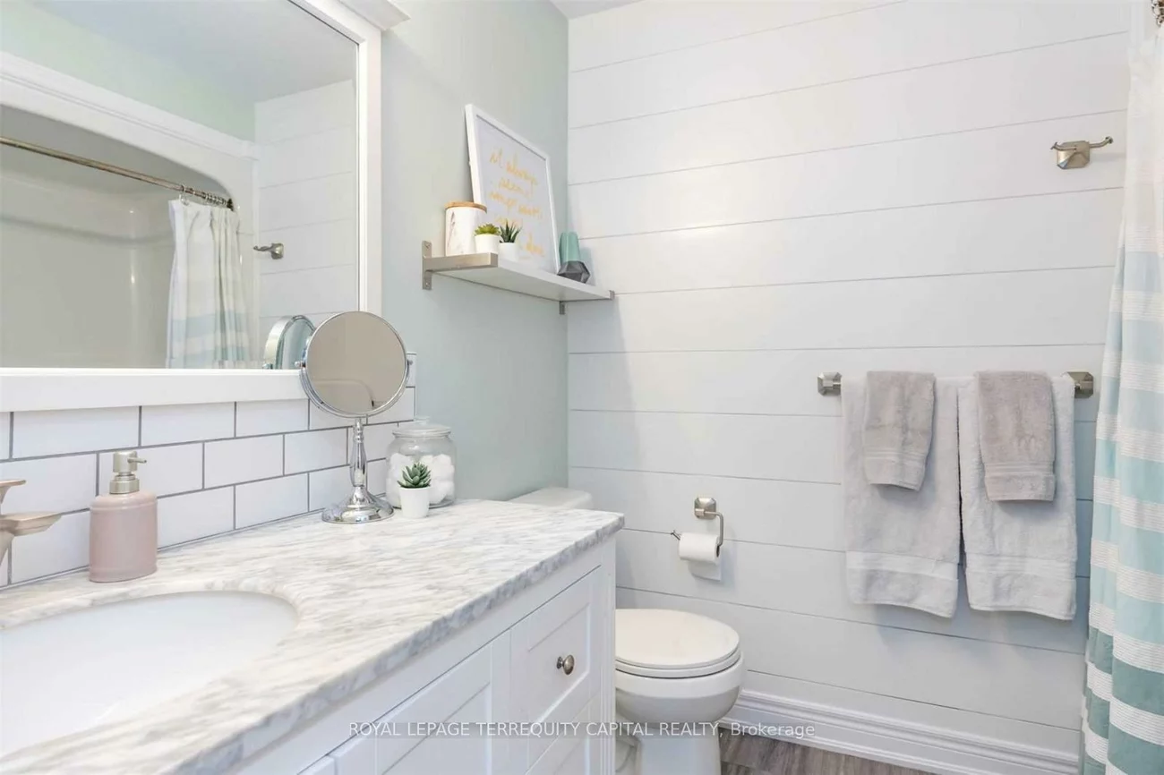 28, Brighton, Georgian Drive, Barrie