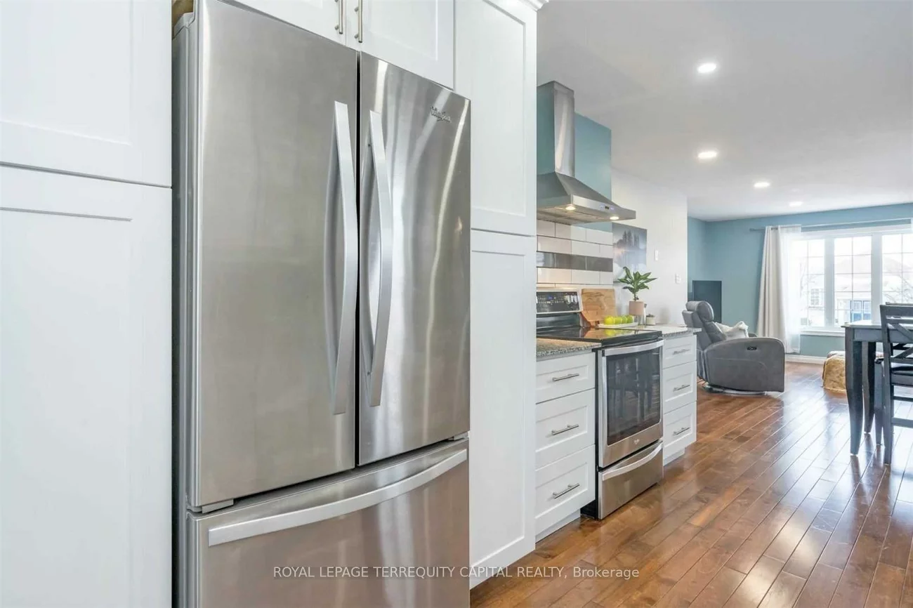 28, Brighton, Georgian Drive, Barrie