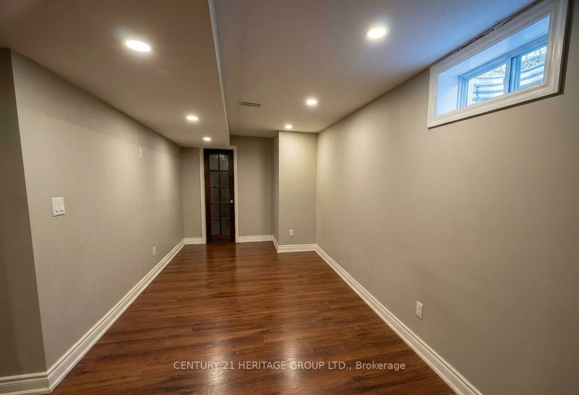 101, Bentley, 400 West, Barrie