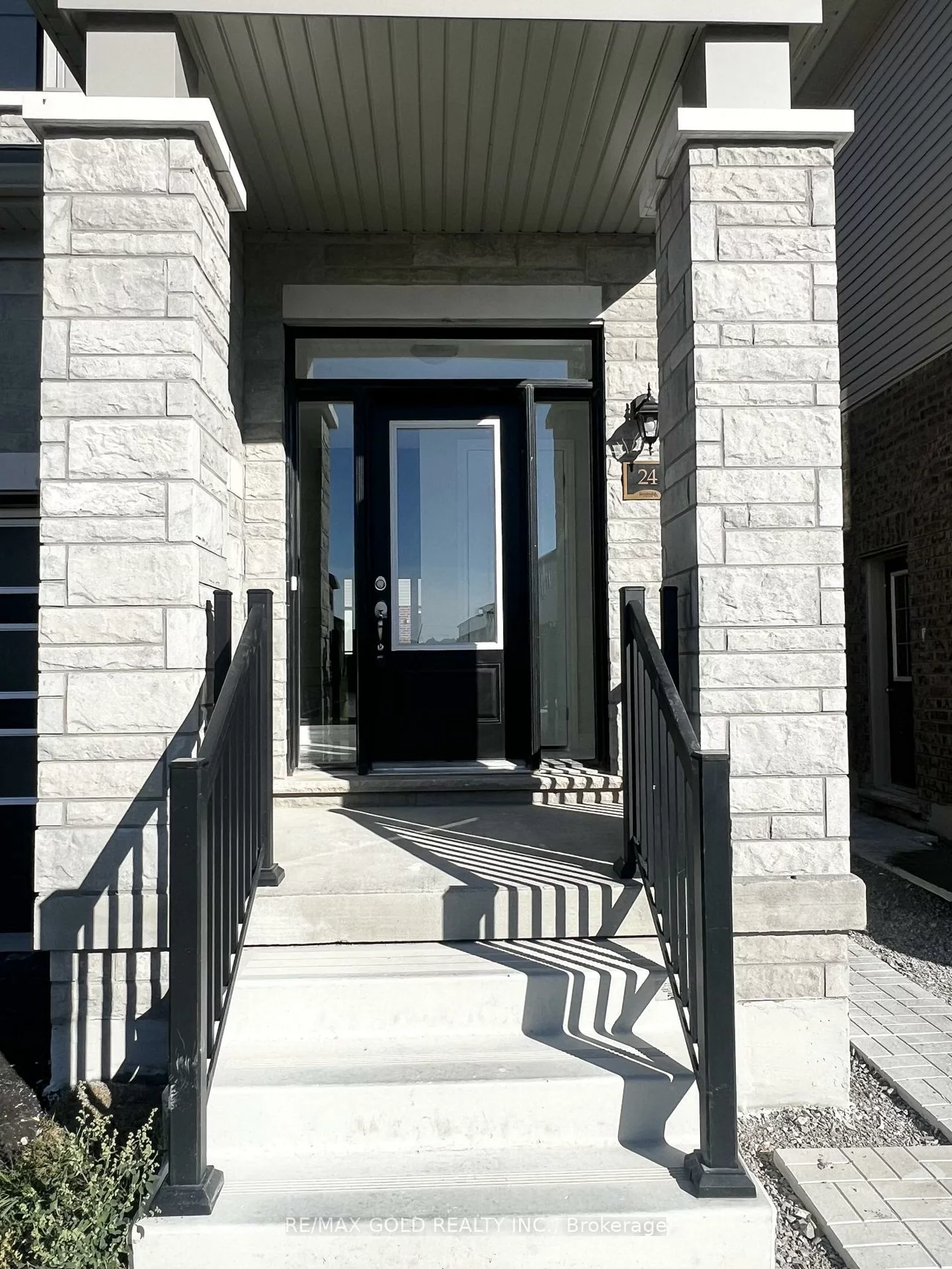 24, Hylton, Rural Barrie Southeast, Barrie