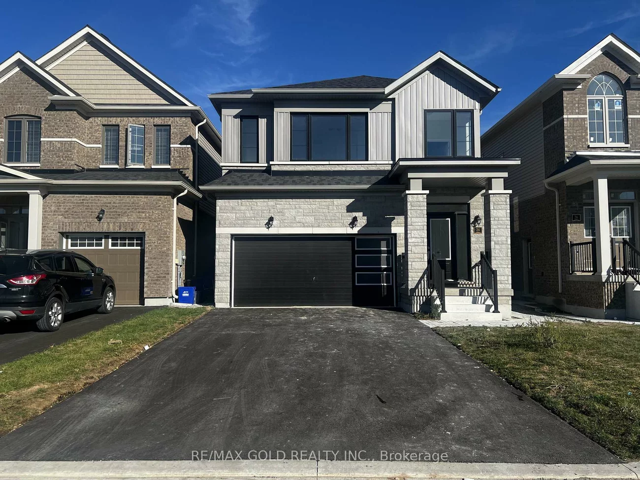 24, Hylton, Rural Barrie Southeast, Barrie