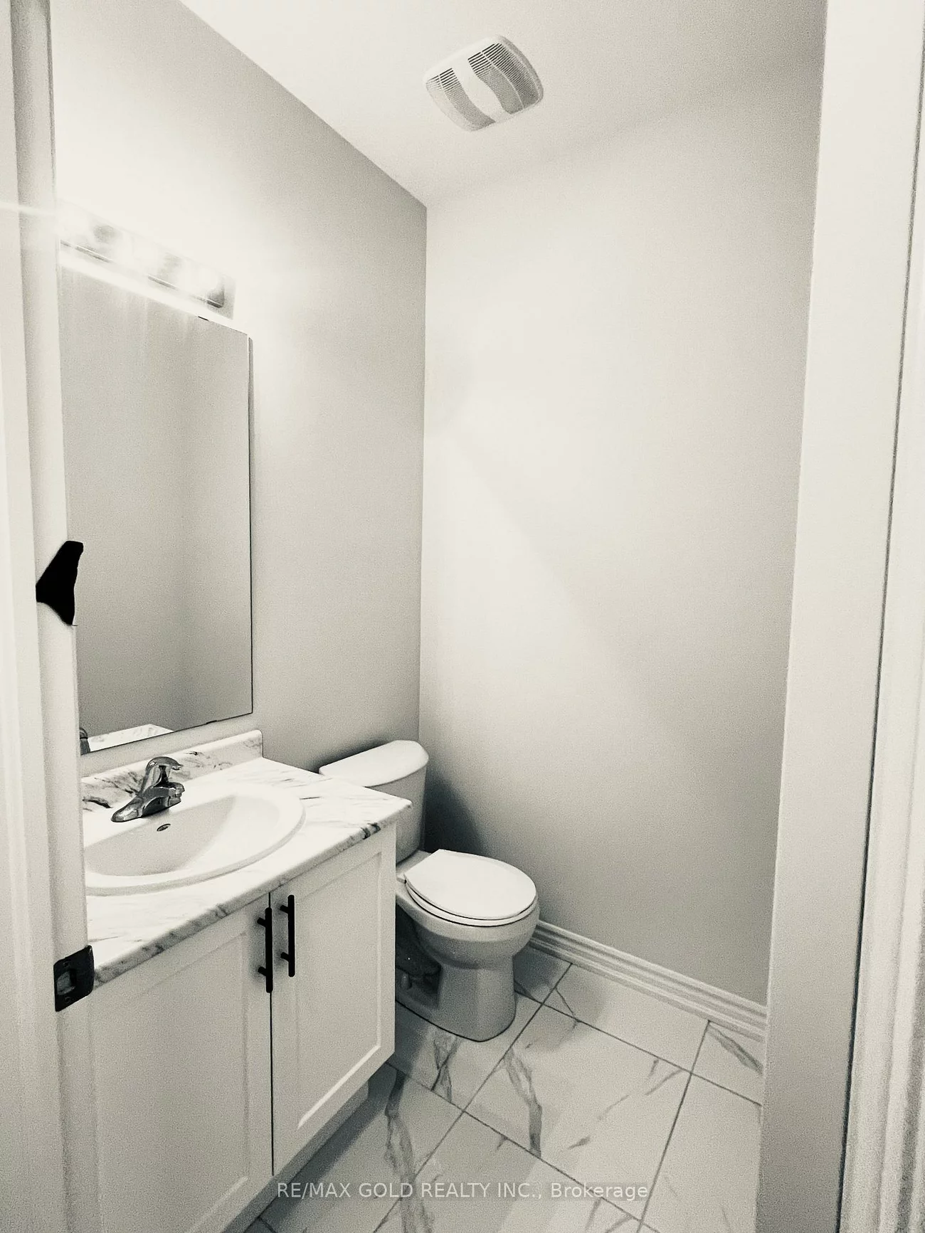 24, Hylton, Rural Barrie Southeast, Barrie