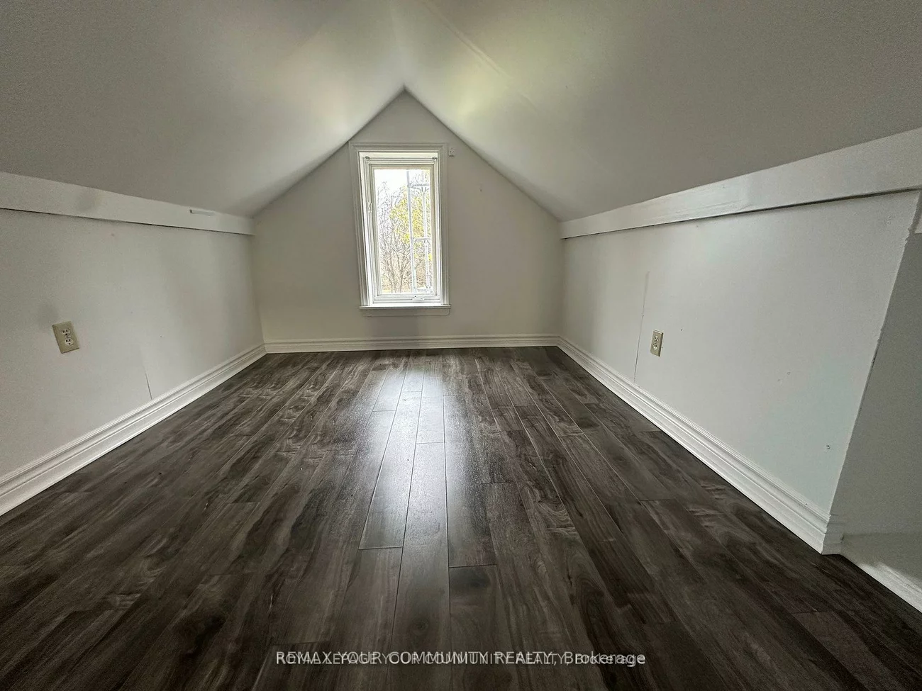 945, Yonge, Painswick South, Barrie