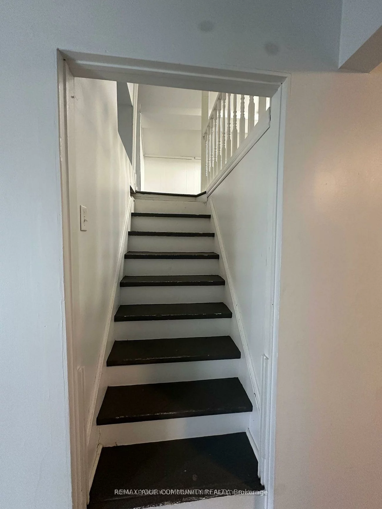 945, Yonge, Painswick South, Barrie