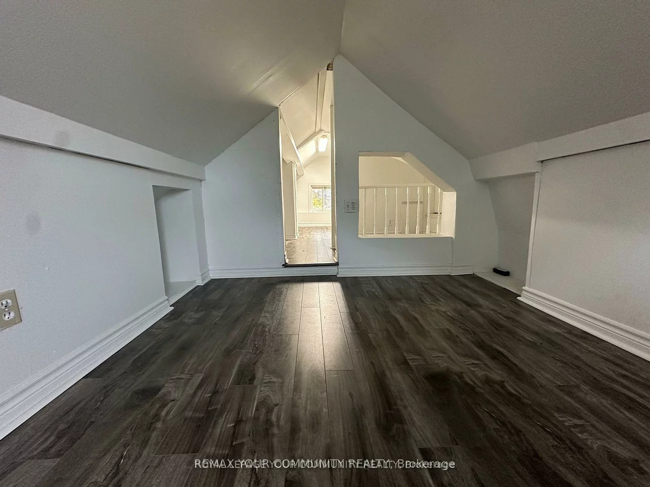 945, Yonge, Painswick South, Barrie