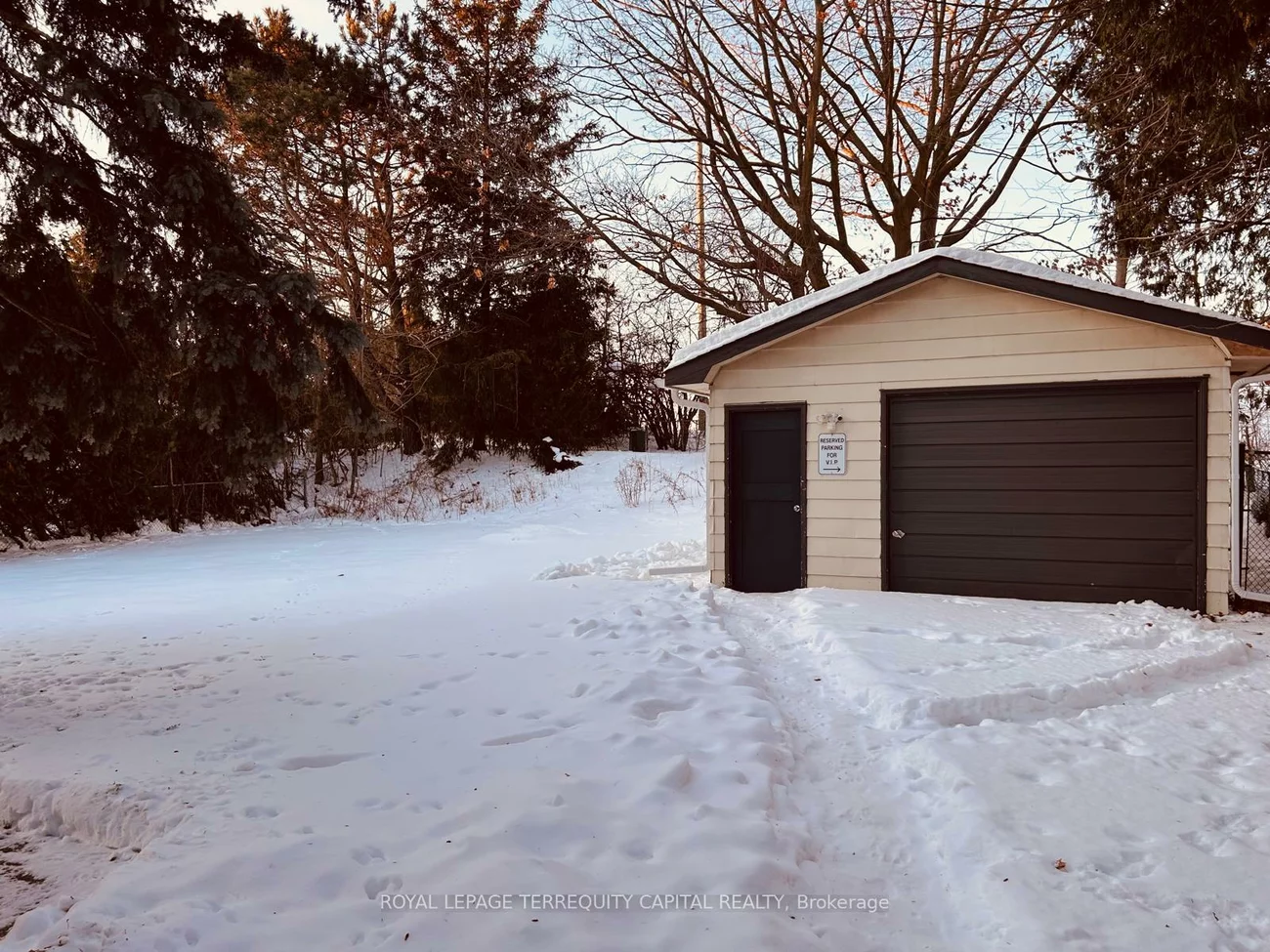 38, Bernick, Grove East, Barrie