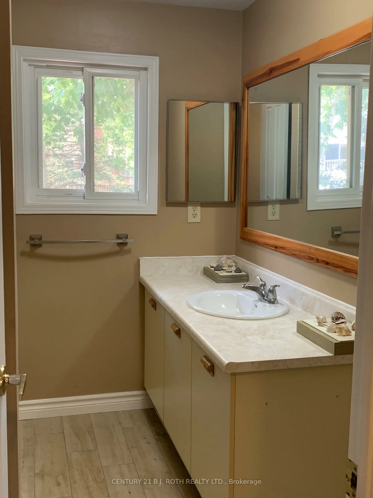 29, Irwin, Northwest, Barrie